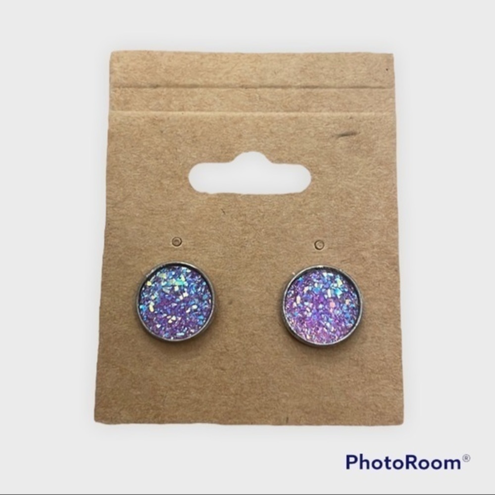 Light purple 12 mm stud earrings